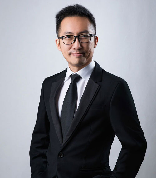 Dr David Low